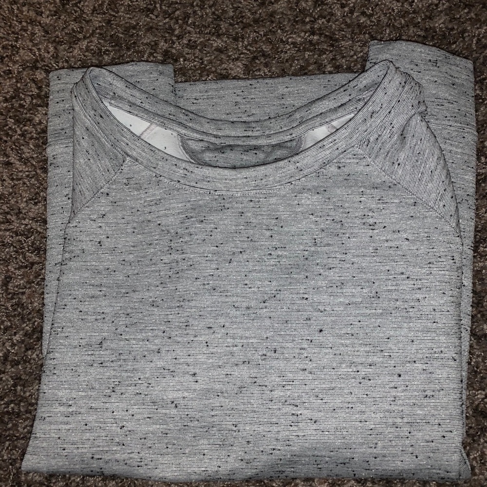 Under Armour Sweatshirt Large